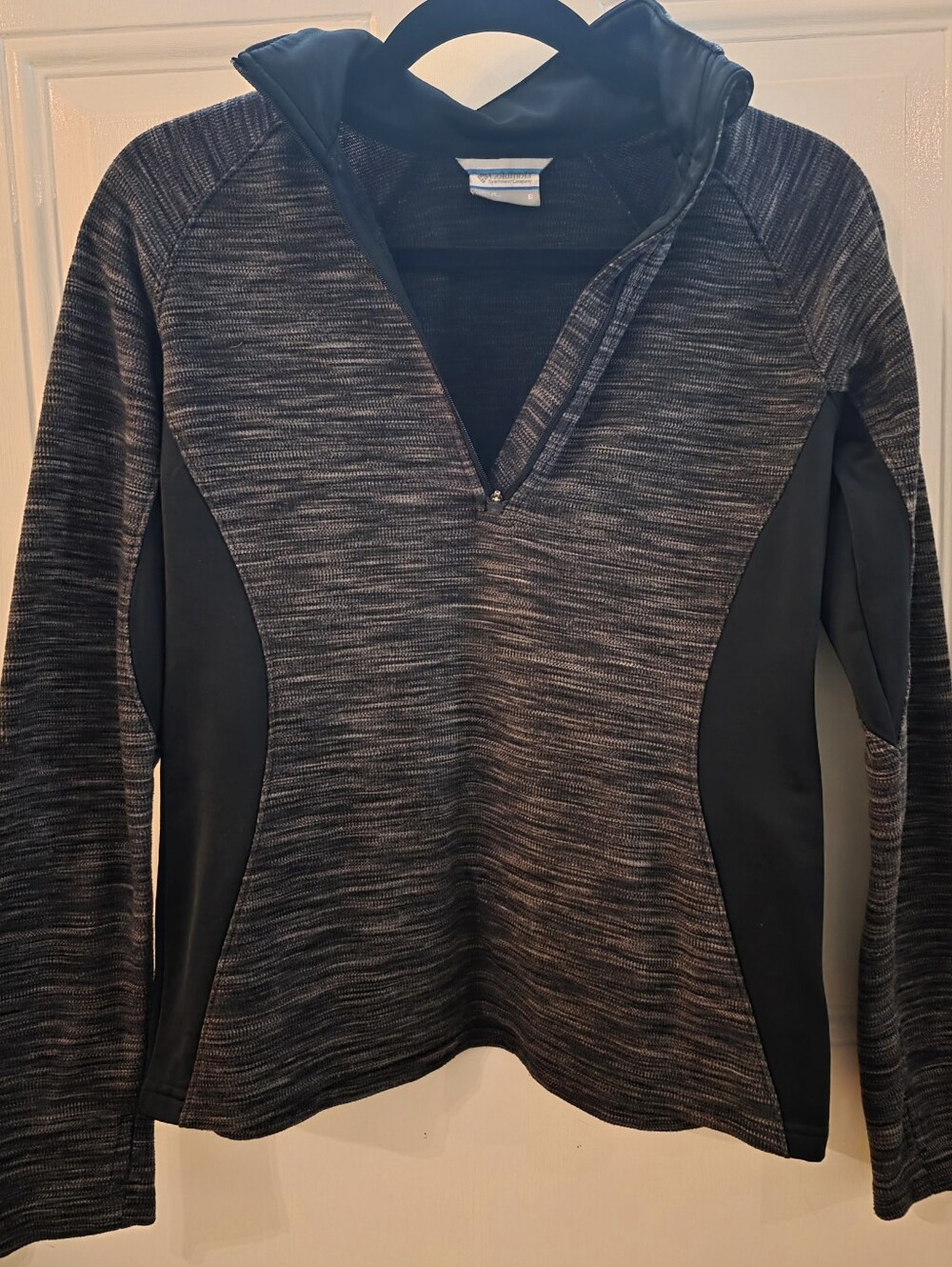 Columbia Women's Black Heathered Quarter-Zip Cowl Sweater